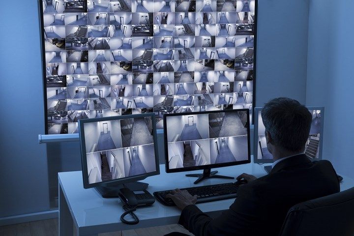 Instalación de cámaras de seguridad.